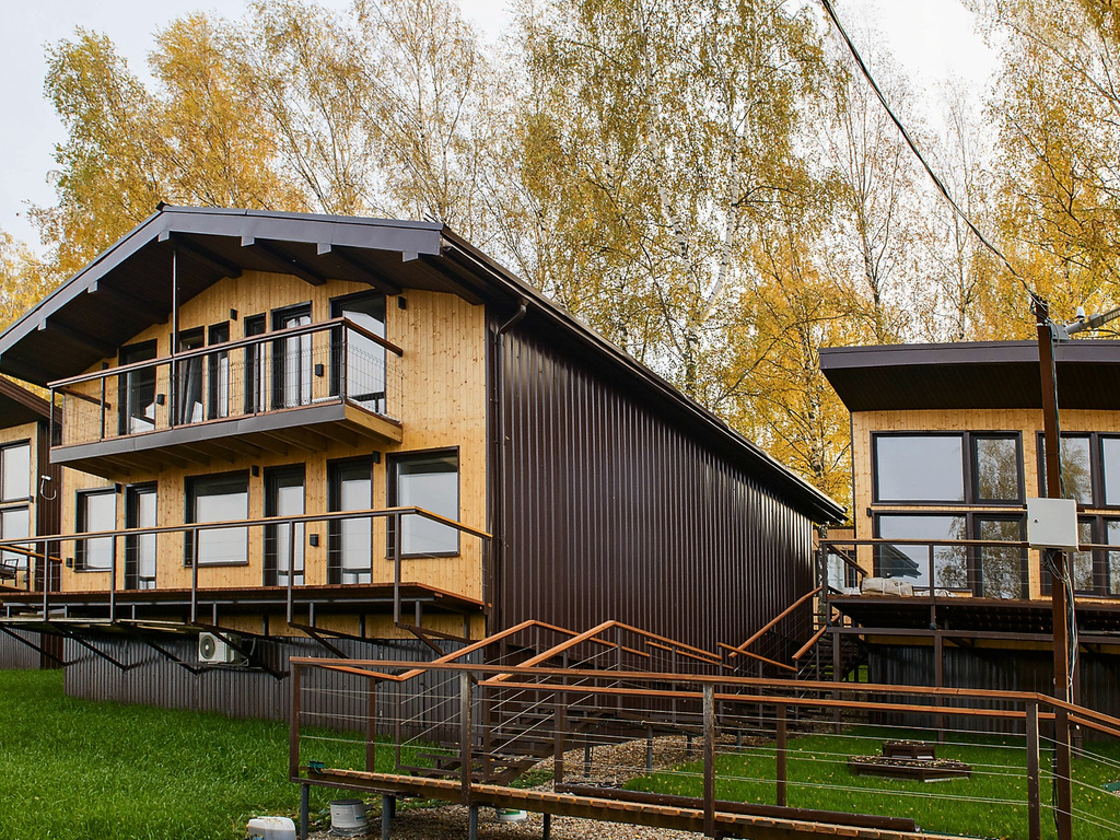 Дом с участка